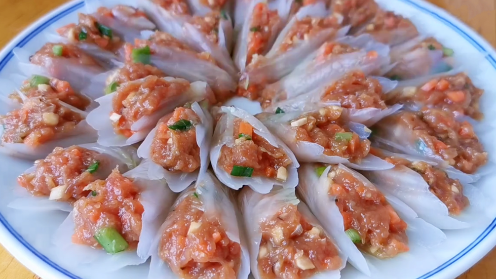 圖片[4]-【白菜肉卷】做法步驟圖 鮮嫩多汁又下飯 比紅燒肉還香-起舞食譜網