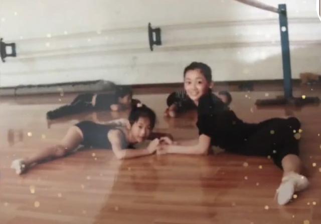 一字马女生是谁，一字马女生（郑恺妻子苗苗做高难度一字马）