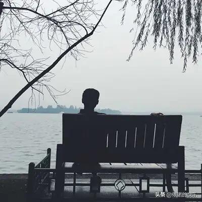 最美的背影留给你，微信头像，最美的背影留给你（手机微信头像纯背影头像精选）