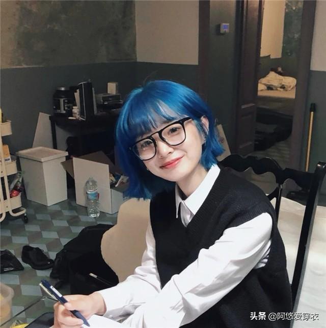 脏橘色头发适合黄皮吗，脏橘色适不适合黄皮（2021年流行这几种发色）