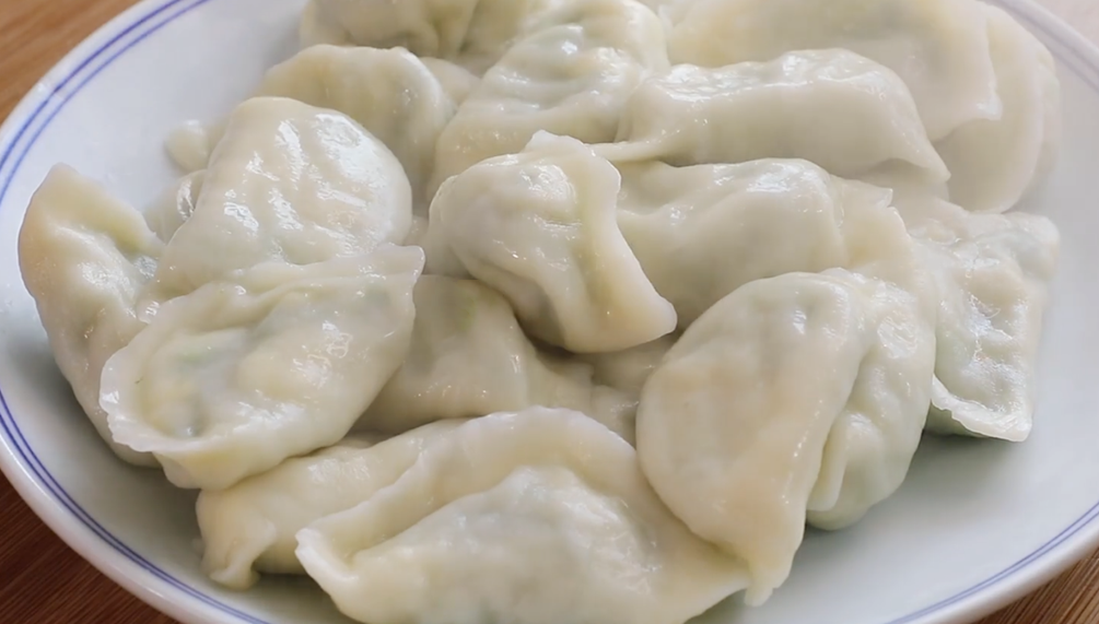 【冬瓜饺子】做法步骤图 比纯肉馅吃着还香 老公隔天就想吃-起舞食谱网