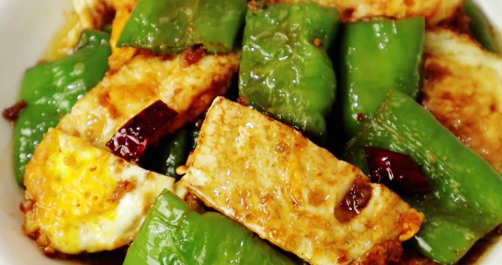 图片[7]-【虎皮青椒荷包蛋】做法步骤图 下酒又下饭 出锅拿肉都不换-起舞食谱网