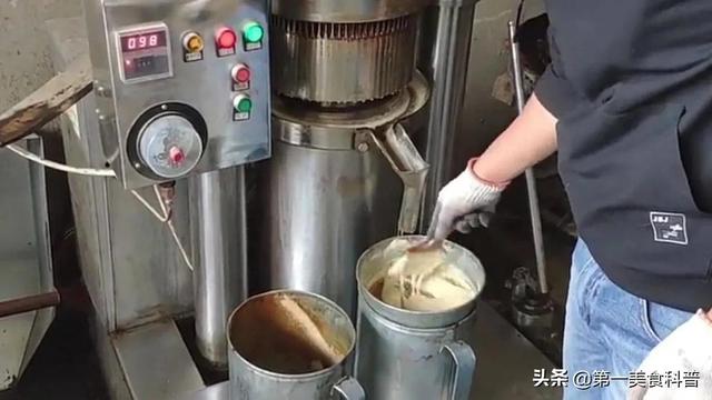 芝麻粒有什么用，微信芝麻粒有什么用（街边现磨的芝麻油）