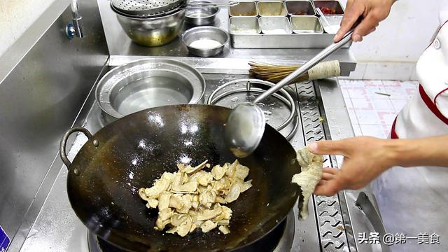 蒜苗炒肉片的最正宗做法，大厨炒的青蒜炒肉片