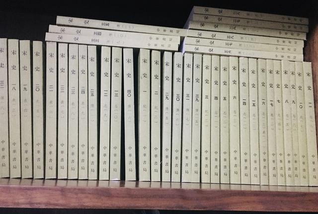 允言：搞怪背景/你也是大哥，允言相决绝小说（3个儿子21个孙子图片）