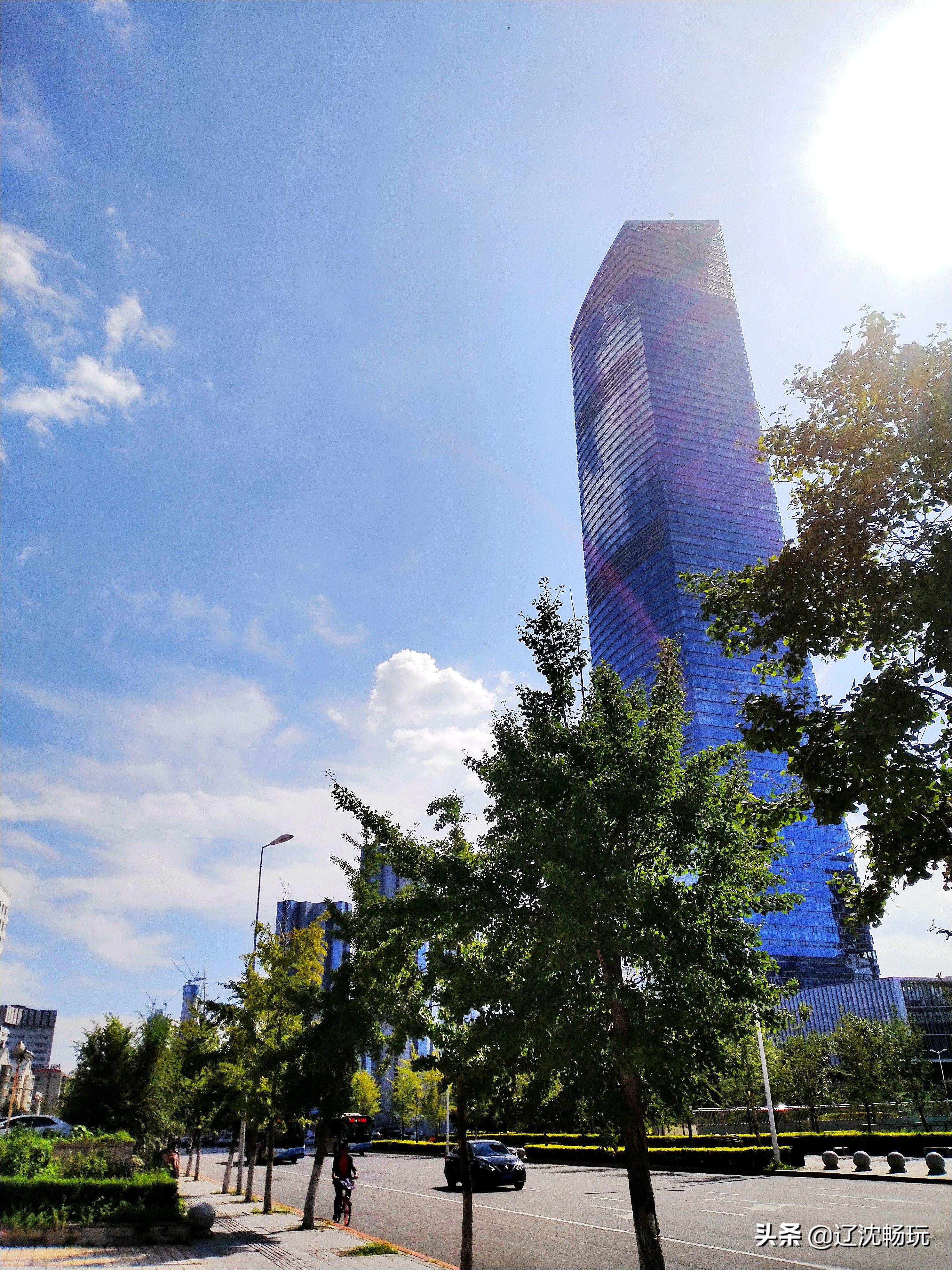 沈阳市府广场()