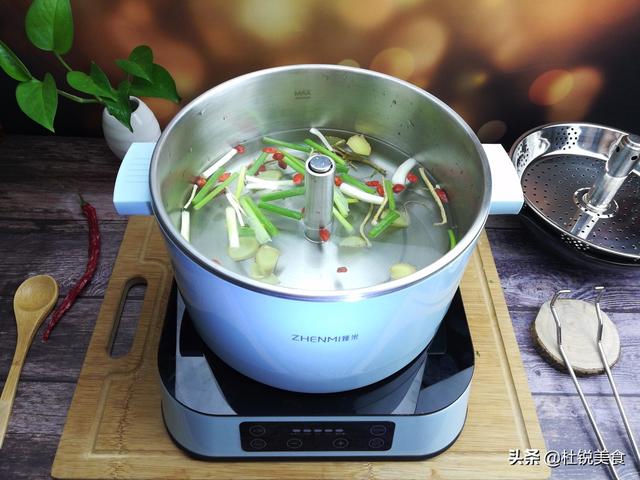 火锅汤底有哪几种，正宗火锅汤底配方（满足你所有火锅欲望）