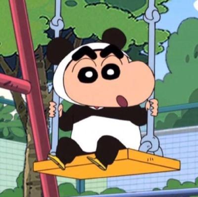 蜡笔小新/一家人头像?微信，蜡笔小新/一家人头像（蜡笔小新可爱逗比微信头像）