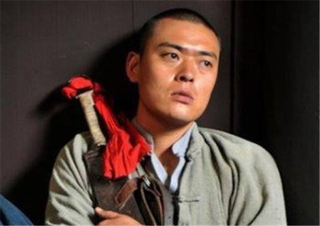 雾柳镇剧情，雾柳镇剧情有点像大鸿米（张桐经历过失明和抑郁之后）