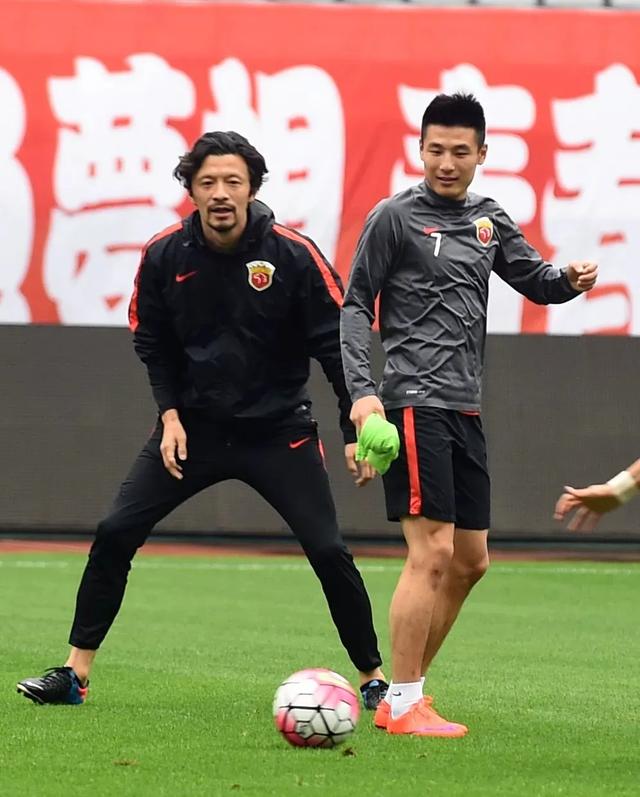 上港魏来郑浩乾，我们有理由期待谢晖回归
