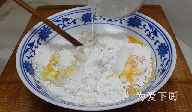 芝麻酥块的做法，芝麻酥块的做法视频（比油条面包都好吃）