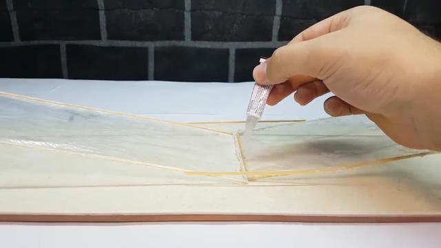 简易飞机模型制作，100个简单的科技小制作_100个简单的科技小制作视频_100个简单的科技小制作不倒翁（用竹蜻蜓原理做一个简易飞机）