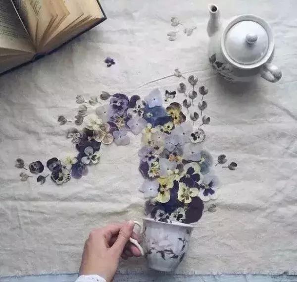  睡懒觉的幽默说说，形容睡懒觉的幽默句子（有点拽幽默，最适合做个性签名） 