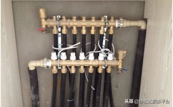 地暖分水器开关示意图，地暖分水器开关示意图旁通阀（水地暖的安装流程）