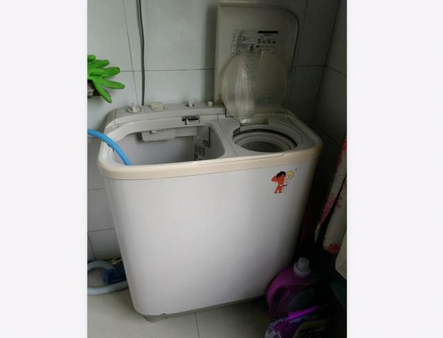 全自动洗衣机按键图解，洗衣机的操作面板的按键介绍（从半自动和全自动洗衣机的区别）
