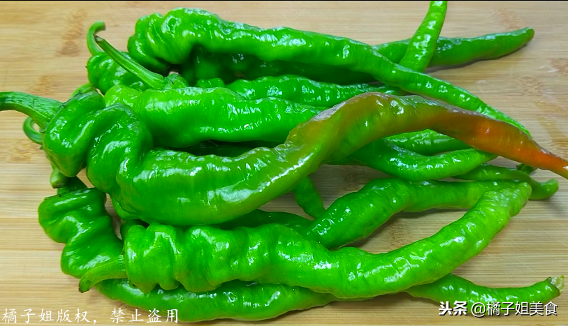 图片[2]-【青椒面粉炒鸡蛋】做法步骤图-起舞食谱网