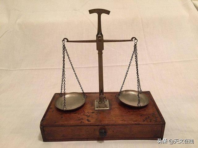 重量和质量区别是什么，什么是载重量（两者之间究竟有何差异）