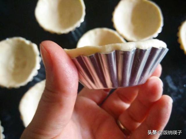 蛋挞皮的正宗制作方法，让你在家就能吃上酥脆嫩滑的蛋挞