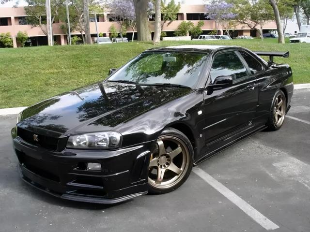 日产skyline，日产skyline在国内叫什么（日产Skyline GT-R）