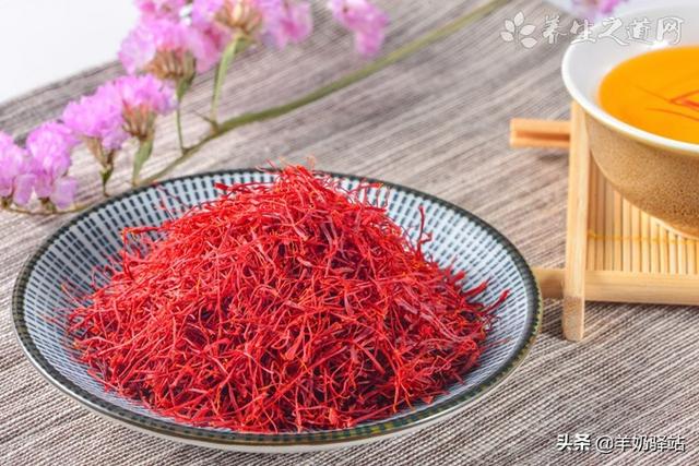 藏红花怎么喝，藏红花怎么喝调理月经（藏红花的正确吃法）
