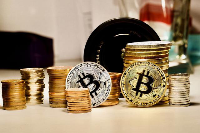 非柜面和冻结哪个严重，银行卡被限制非柜面交易严重吗（银行卡被冻结，常见原因有哪些）