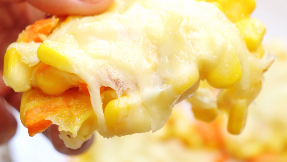 图片[6]-【芝士玉米饼】做法步骤图 鲜嫩又拉丝 出锅孩子抢着吃-起舞食谱网