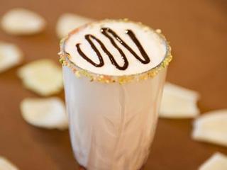 一杯奶茶的热量相当于几碗饭，喝奶茶会发胖吗（一杯奶茶背后不为人知的秘密）