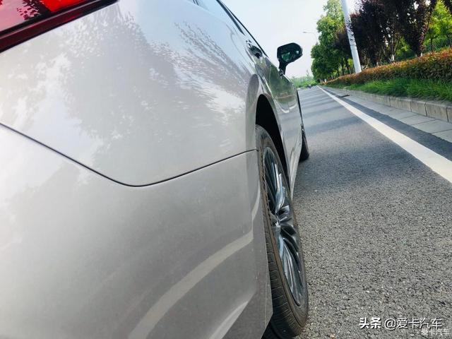 万宝龙签字笔真假鉴别方法，万宝龙签字笔真假鉴别视频（亚洲龙提车，买了就得找对象）