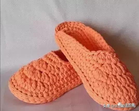 新手勾鞋子一步一步教，鞋子的钩法详解简单几步教会你（是时候为家人钩织地板拖了）