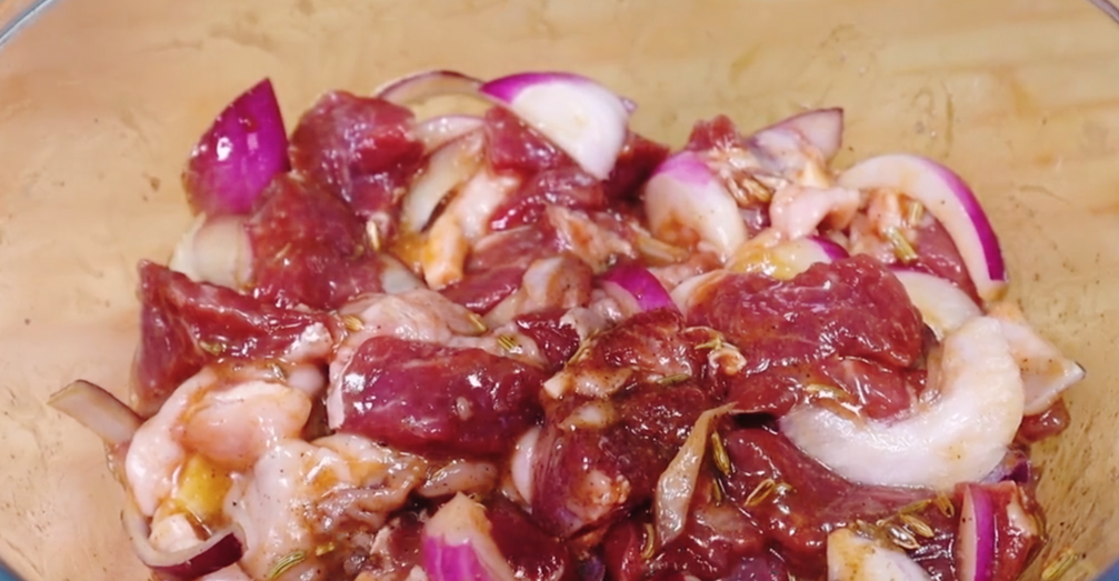 圖片[2]-【烤羊肉串】做法步驟圖 一斤羊肉全家人吃過癮 太香了-起舞食譜網