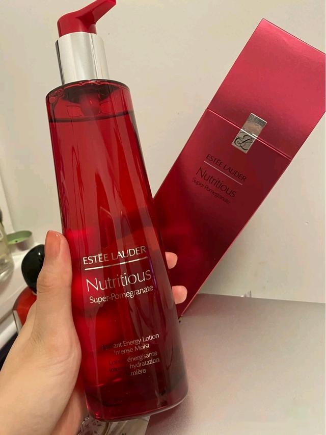 雅诗兰黛红石榴系列，雅诗兰黛红石榴系列适合什么肤质（敏感皮别用粉水）