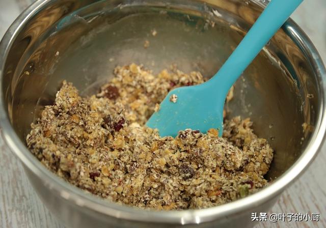 杏仁燕麦酥的做法，杏仁酥的做法大全（今年过年零食就它了——杏仁燕麦酥）