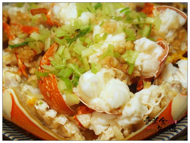 蒜蓉淸蒸大龙虾，蒜蓉澳洲龙虾做法（高档的海鲜更需要简单的烹饪）