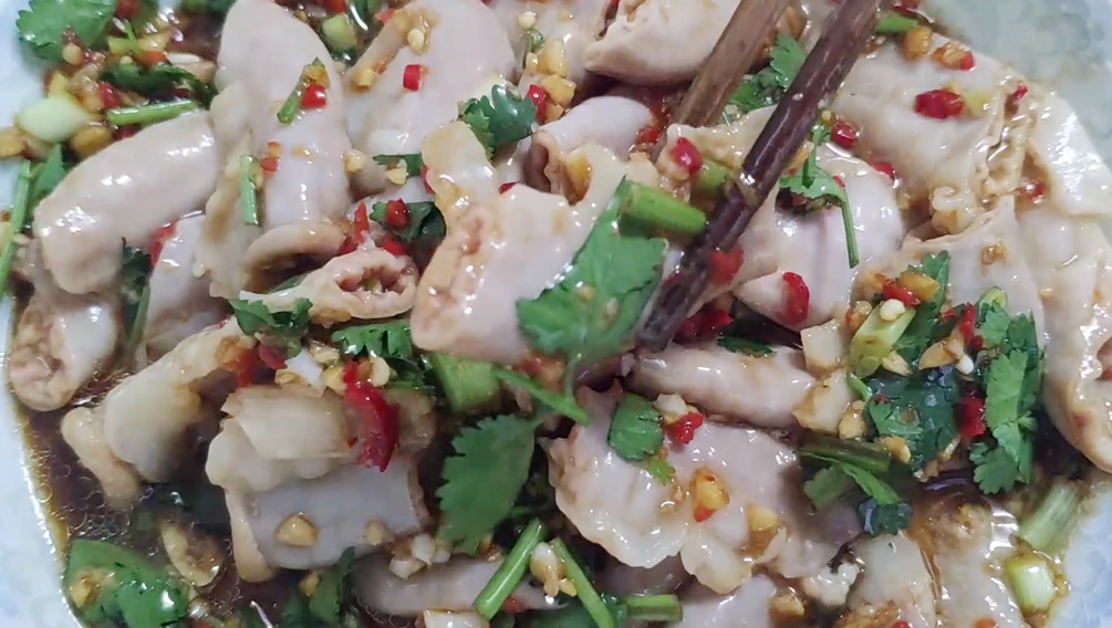 【拌豬粉腸】做法步驟圖 脆嫩入味 難怪那么多人愛吃-起舞食譜網