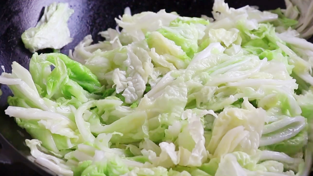 图片[4]-【白菜炖豆腐】做法步骤图 营养又美味 连汤都能喝完-起舞食谱网