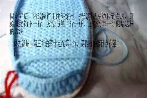 怎么钩毛线拖鞋，学钩毛线拖鞋视频教程（钩针编织的蝴蝶图案的棉拖鞋）