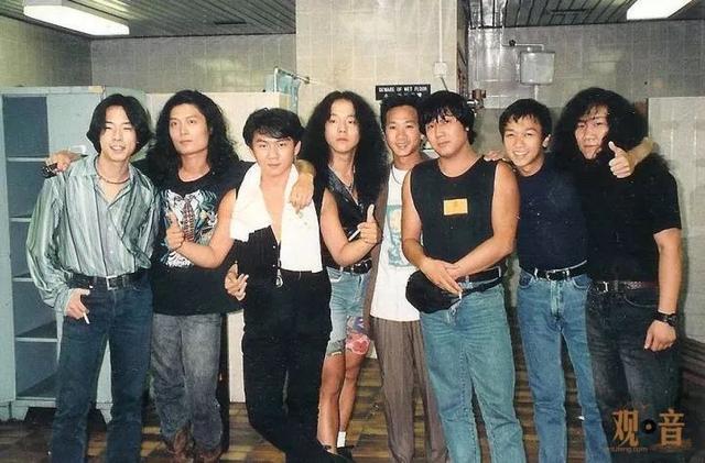 新裤子乐队成员，新裤子乐队成员资料（新裤子和痛仰不止一次向他们致敬）