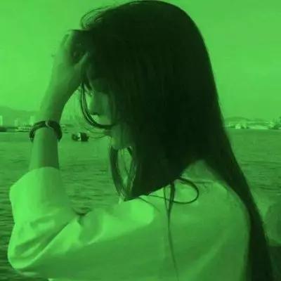 鹿女,微信头像,鹿女(“鹿亡玫瑰海,心死绿稻田”) 鹿女,微信头像,鹿女(“鹿亡玫瑰海,心死绿稻田”)