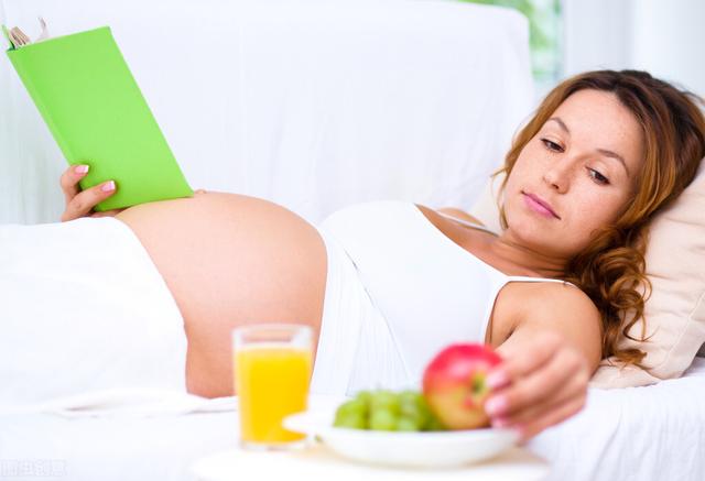 孕妇可以吃猕猴桃吗，孕妇可以吃猕猴桃吗晚期血糖高（孕妇禁吃十大水果）