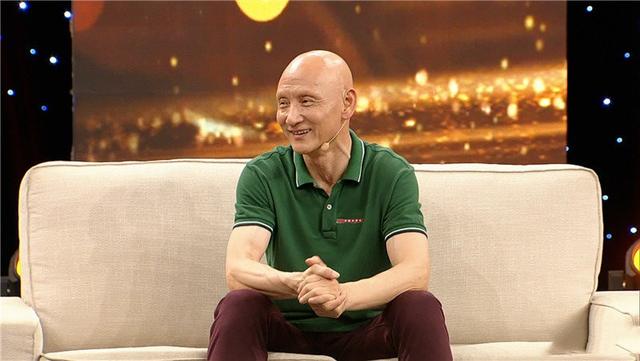 杜玉明：调侃自己脑袋“进化”得早，计春华见他第一面就想打他