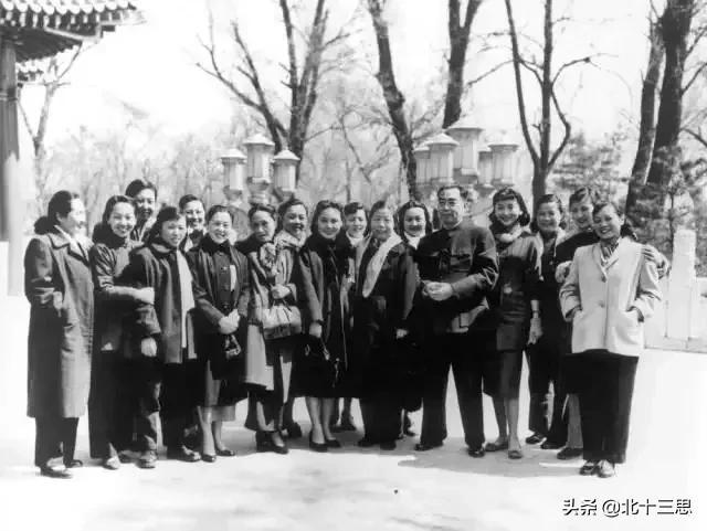 林葆诚比夏梦大几岁，林葆诚（小龙女原型金庸痴迷一生）