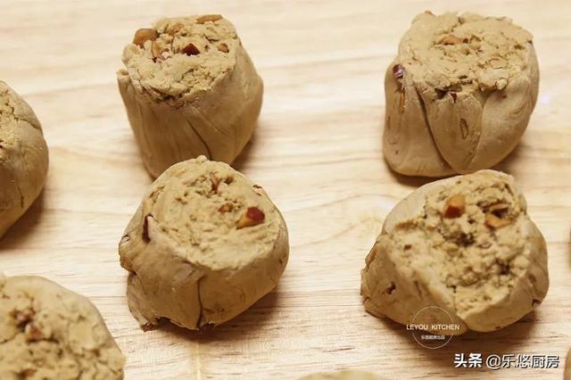 有甜味儿的馒头怎么做，有甜味儿的馒头怎么做的（又香又甜的开花馒头）