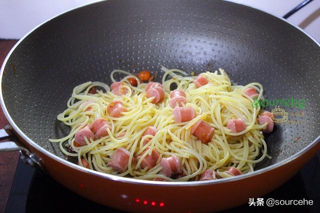 火腿怎么做好吃，怎么做火腿更好吃（自从我学会了这样做火腿）