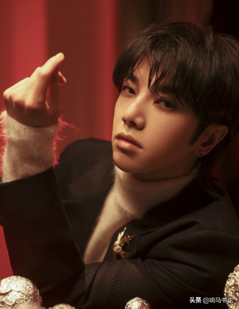 情书歌词，情书歌词克然（华晨宇的《地球之盐》）