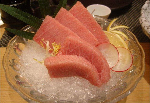 日式料理虾刺身，日本有名的刺身，你喜欢哪一个
