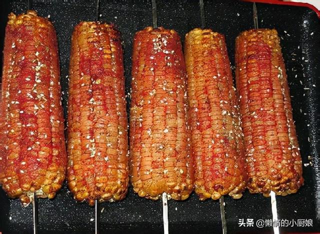 老式烤箱烤玉米怎么做，烤箱烤老玉米怎么烤（外面卖四块钱一根的烤玉米）