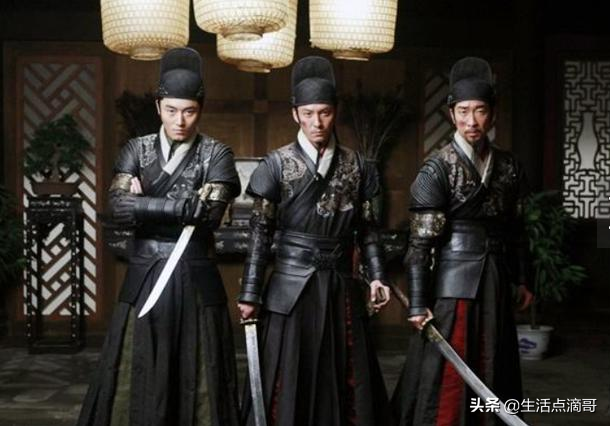 明朝千户大还是百户大呢，明朝百户和千户（千户、百户、总旗分别是多大的官职）