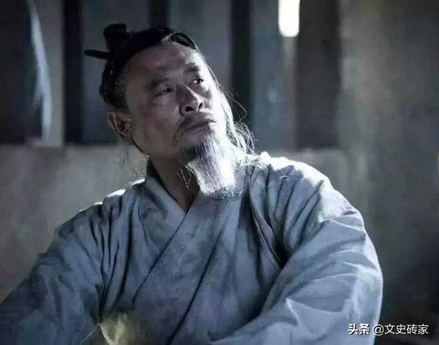 李斯是怎么死的，李斯是怎么死的 （李斯为秦国统一天下立下奇功）