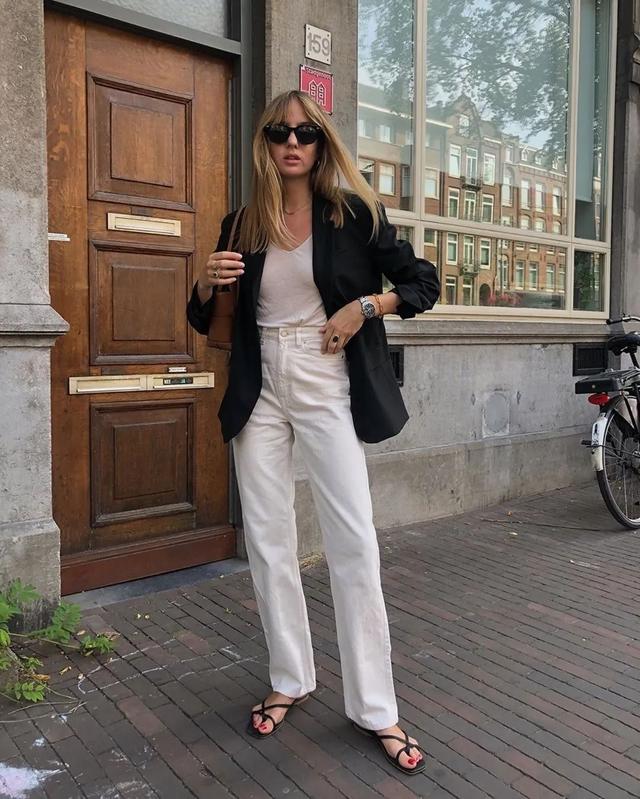 胸大背宽显瘦，胸大腰粗上身丰满