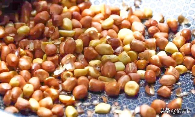 芝麻酱的做法简单自制，调芝麻酱最简单的方法（5块钱自己做一大瓶）